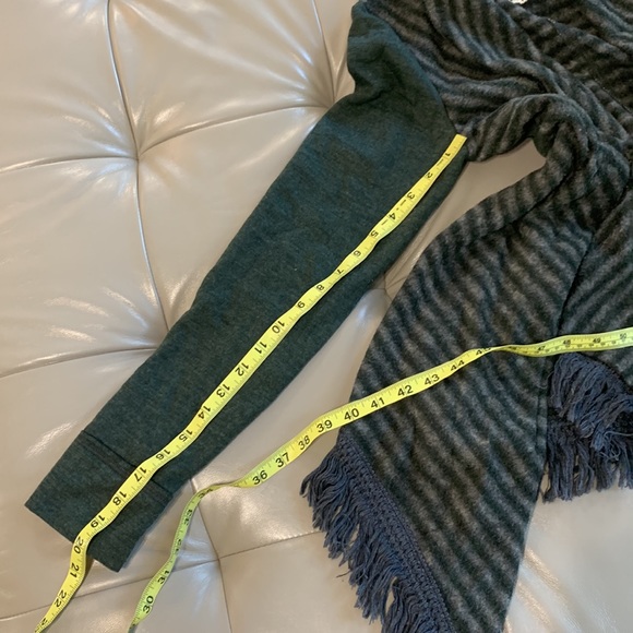 Anthro Saturday Sunday Elise Blanket Cardigan - Picture 9 of 9